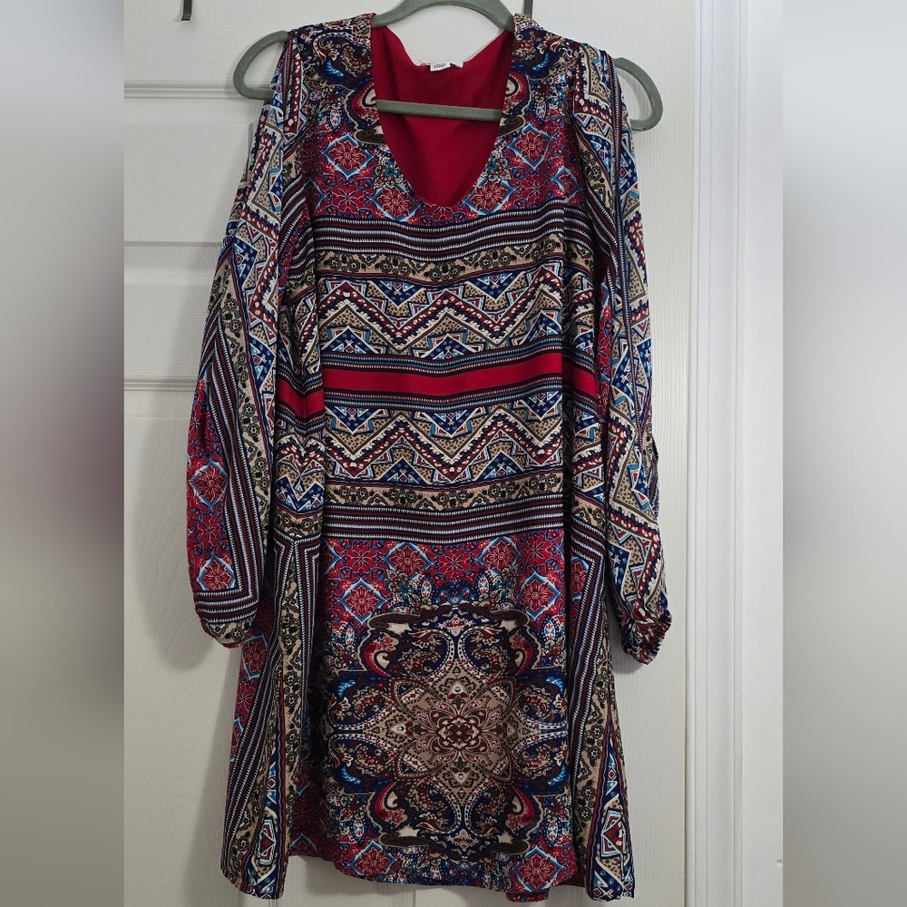 CUTE CASUAL COLD SHOULDER DRESS